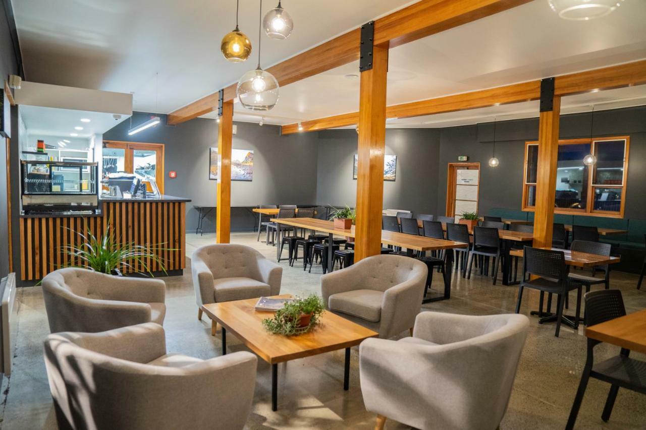 Lone Moose Backpackers Te Anau Exterior foto